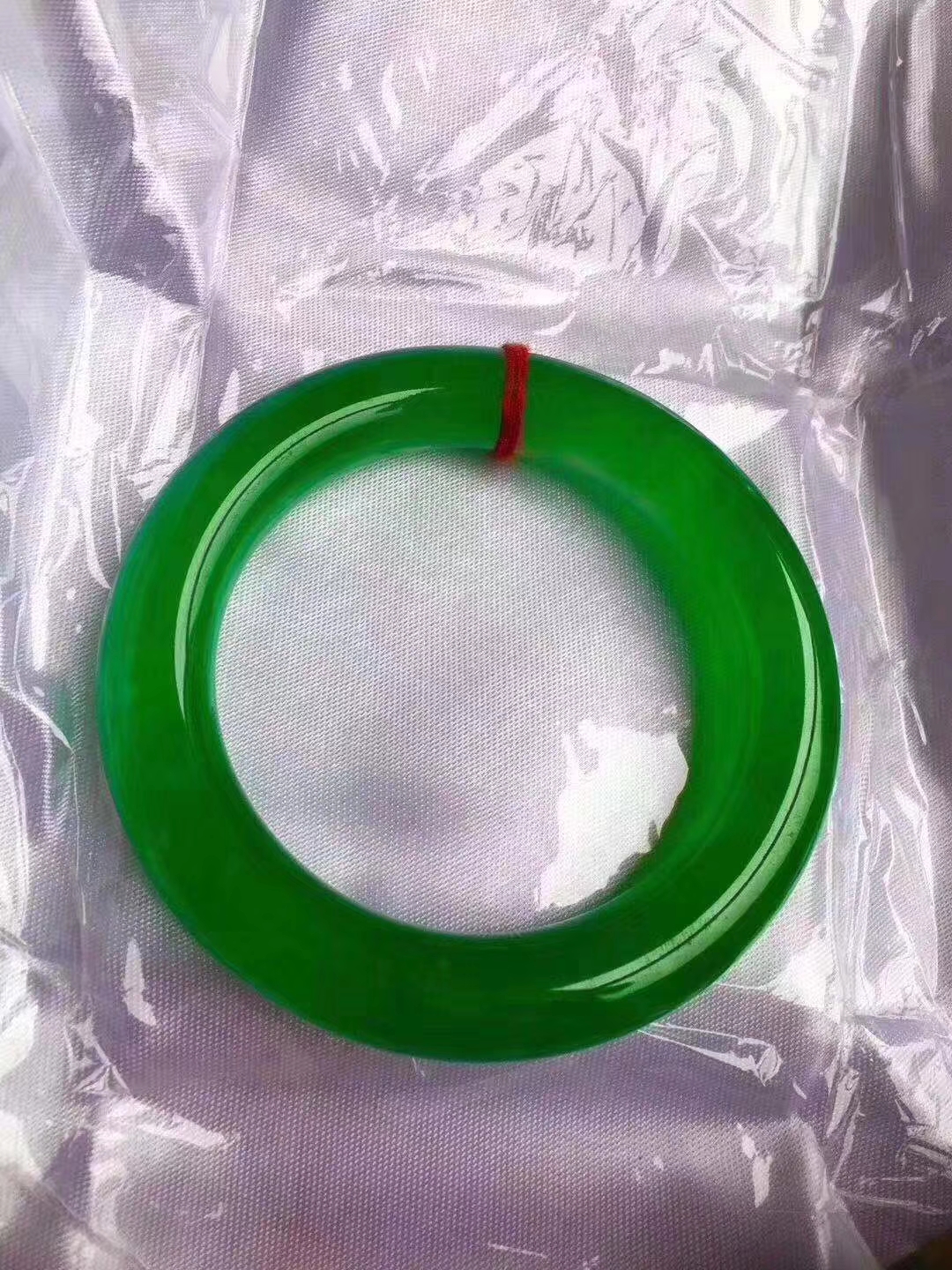 翡翠手鐲，銀手鐲